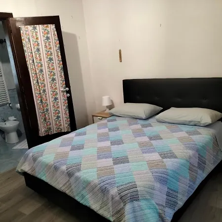 Affitti Brevi Ferrera Monolocale Ferrera 20 Minuti Da Rho Fiera E San Siro Appartement Bareggio Buitenkant foto